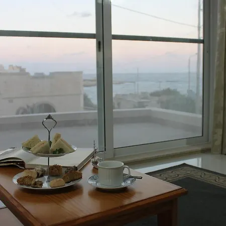 One - Sea View Marsaskala Apartment